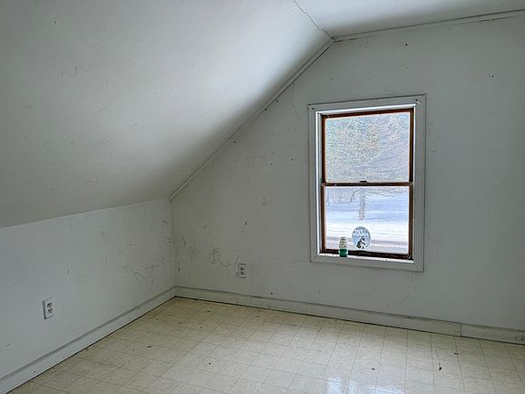 5th image of 44 Coveytown Rd