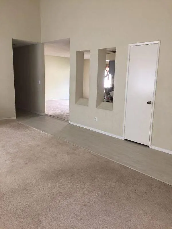 3 bed, 1560 sqft, $3,450 — Photo 2