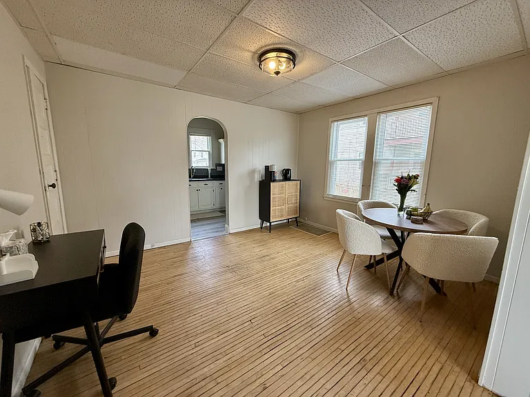 200 N Pine St #202 — Photo 7