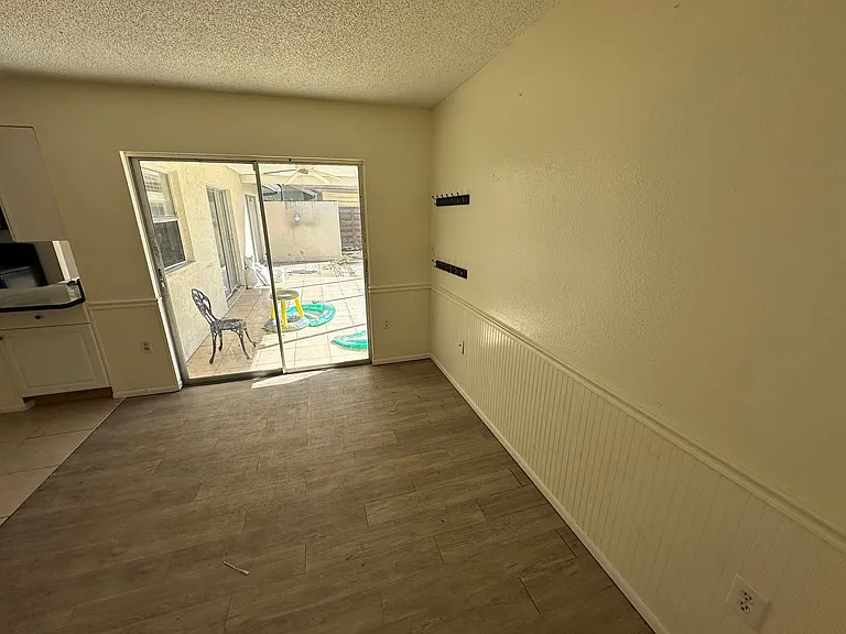 6535 Waterford Cir — Photo 29