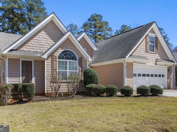 407 Black Fox Dr, Locust Grove, GA 30248