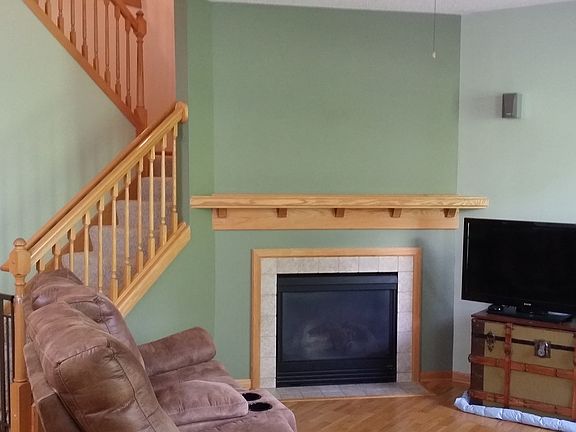 4th image of 1196 Hillvale Ave N