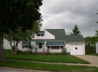 944 Learidge Rd, Lyndhurst, OH 44124