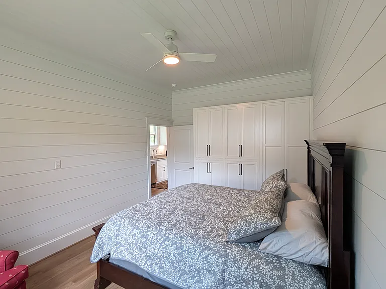 891 Elm St — Photo 23