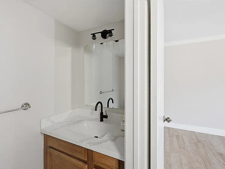 1182 Green Meadow St — Photo 2