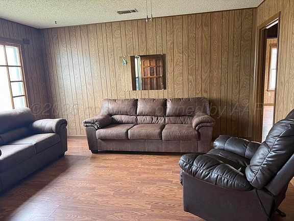 2nd image of 808 Avenue P