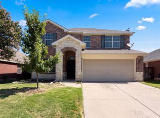 1421 Sparrow Dr, Little Elm, TX 75068
