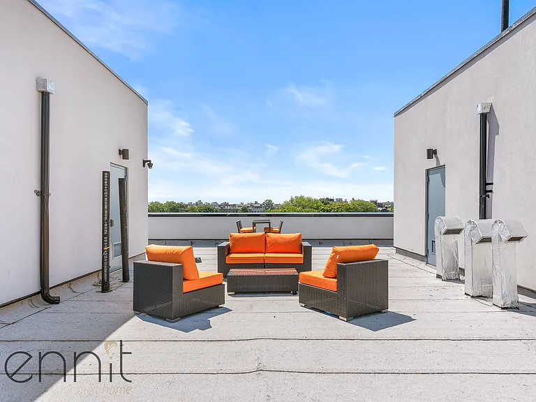 338 E 28th St #BACKYARD — Photo 15