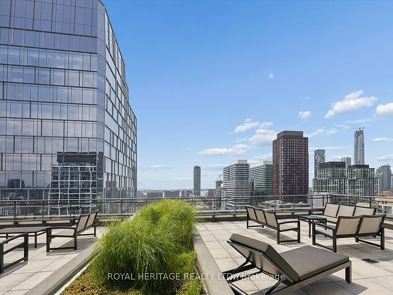 460 Adelaide St E #Penthouse 122 — Photo 40