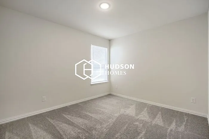 104 Kainos St — Photo 9