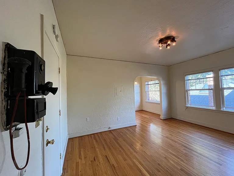 816 SE 29th Ave #303 — Photo 3