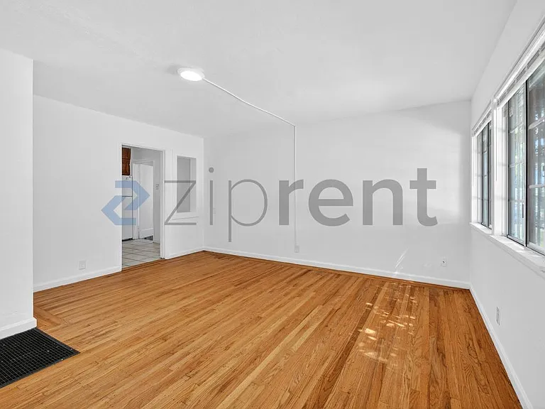 365 S 38th St — Photo 6