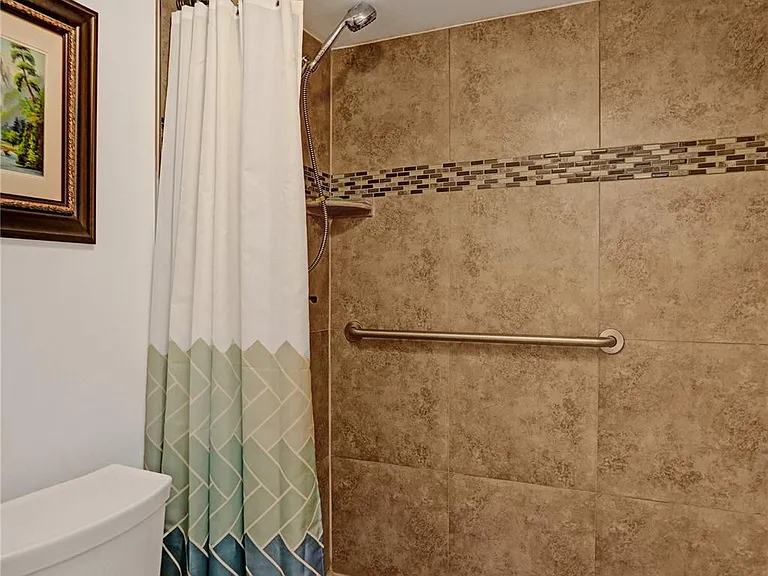 9351 Lime Bay Blvd #201 — Photo 32