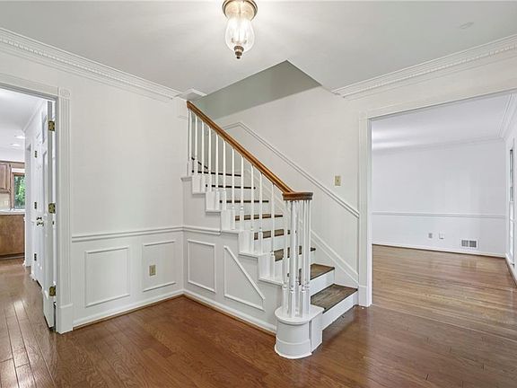 5th image of 6757 Riverside Dr NW