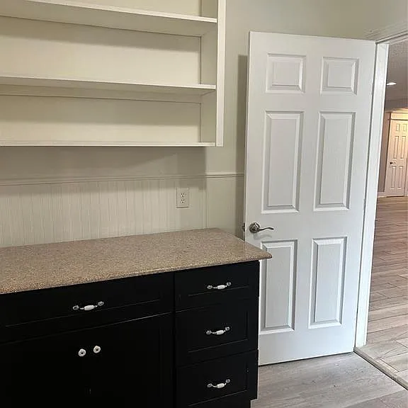 228 Oak Manor Dr — Photo 17
