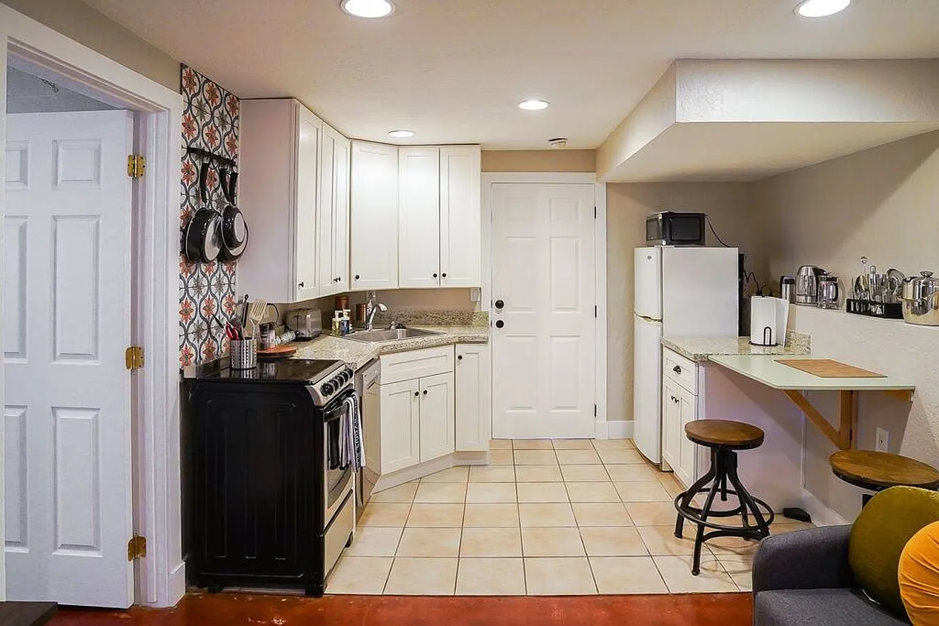 1 bed, $2,550 — Photo 2