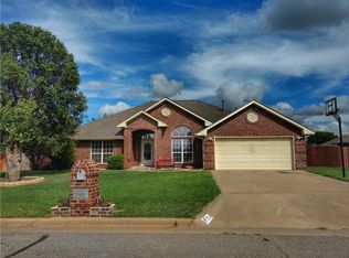 3520 Pilgrim Ln, Altus, OK 73521