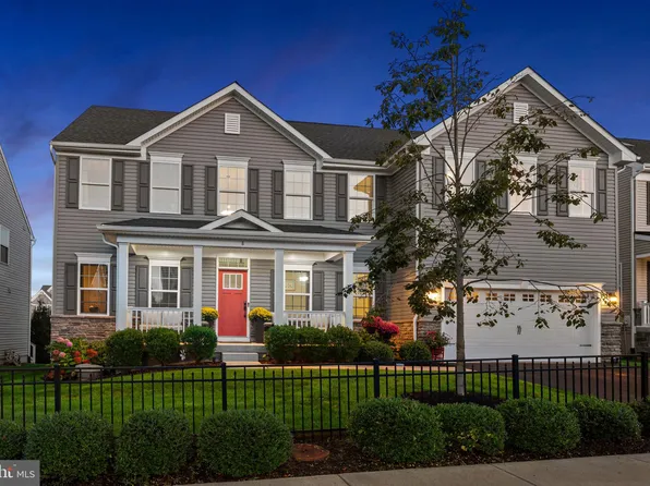 8 Pettits Bridge Rd, Jamison, PA 18929