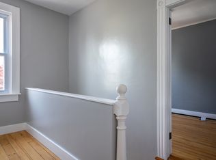 13 Livingston Pl #2, Middletown, RI 02842