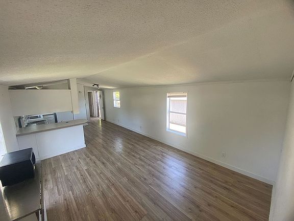 5th image of 1315 E Mary St #62