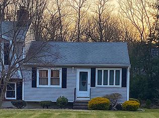 19 Rayo Dr #1, Shelton, CT 06484