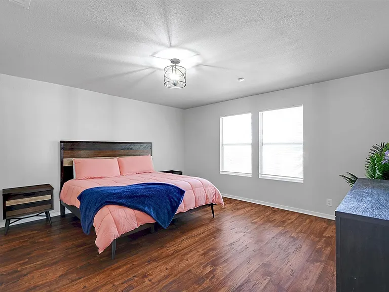 610 Duke Bnd — Photo 13