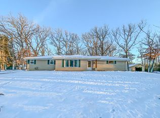 33927 Academy Rd, Burlington, WI 53105
