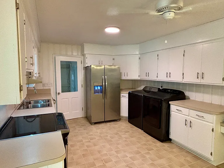 1209 Green Springs Rd — Photo 5