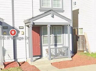 2572 N Village Dr, Santa Rosa, CA 95403