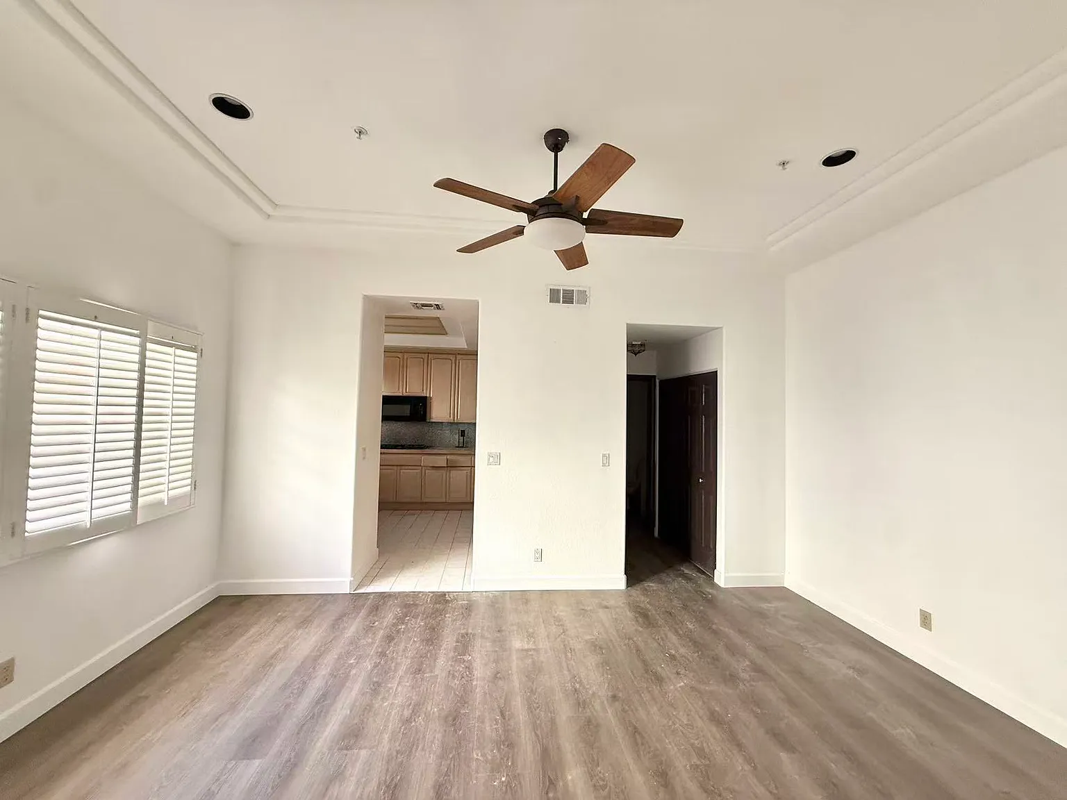 3 bed, 1583 sqft, $4,200 — Photo 3