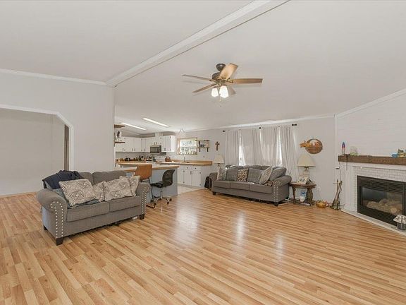 5th image of 4612 E Valley Brook Rd