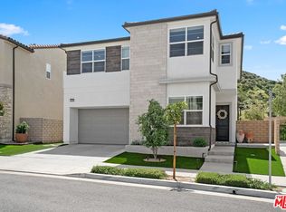 19254 Blackthorn Dr, Santa Clarita, CA