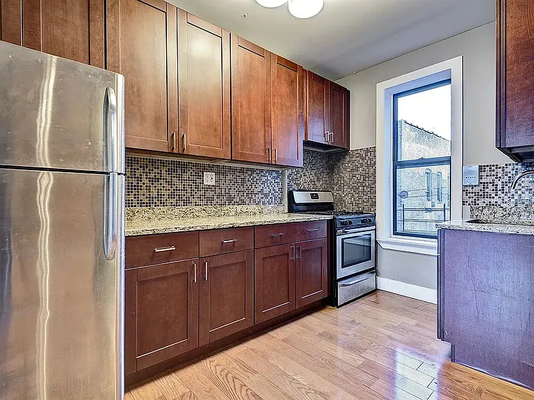 154 Vermilyea Ave #52 — Photo 2