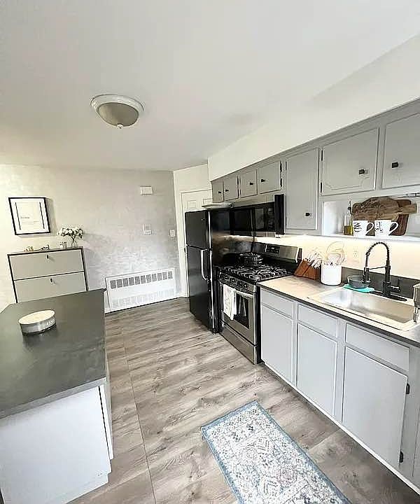 1st image of 72-04 Ditmars Blvd #1