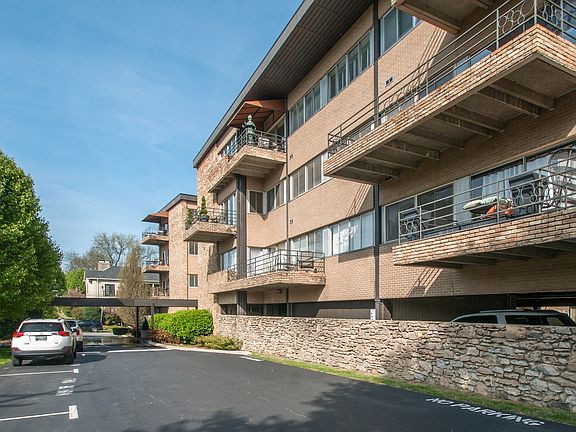 2nd image of 4200 W End Ave APT 209