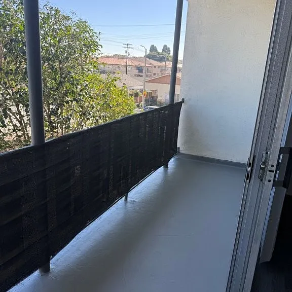 Bayview Apartments — Photo 7