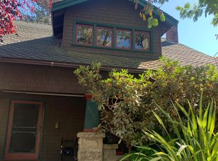 5555 Lawton Ave, Oakland, CA 94618