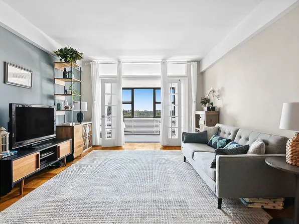 303 Beverly Rd #10E, Brooklyn, NY 11218