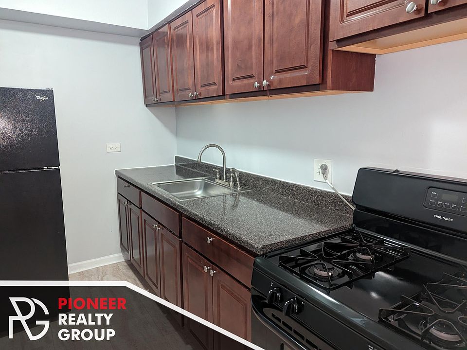 1st image of 1055 W Hollywood Ave #3