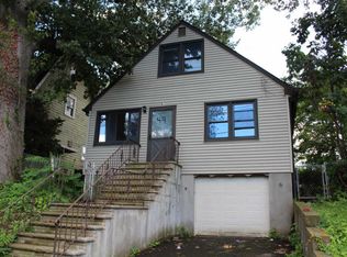 49 Kingsland St, Nutley, NJ 07110