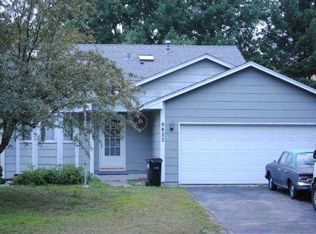 9822 Juniper St NW, Coon Rapids, MN 55433