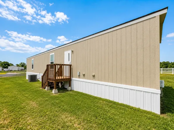 1010 Reservation Rd Lot C20, Hays, KS 67601