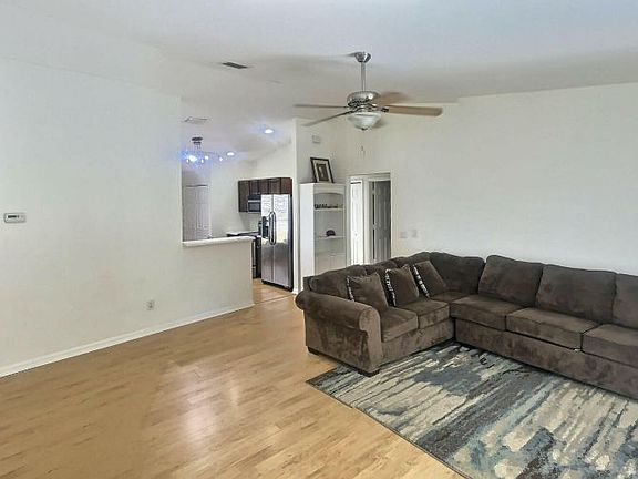 3rd image of 7825 104th Ave