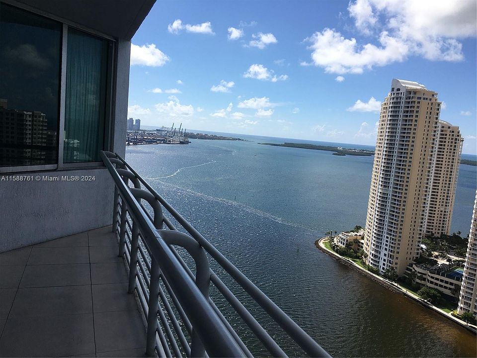 1st image of 325 Biscayne Blvd #3519