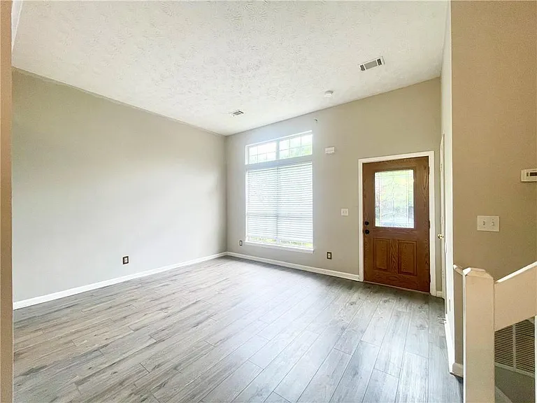 10680 Mortons Xing — Photo 10
