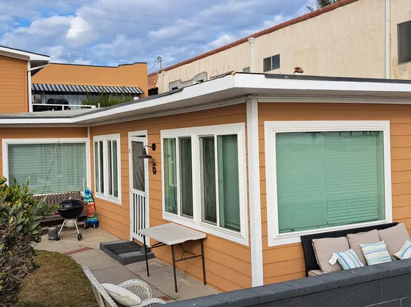 1527 Seal Way APT 4, Seal Beach, CA 90740