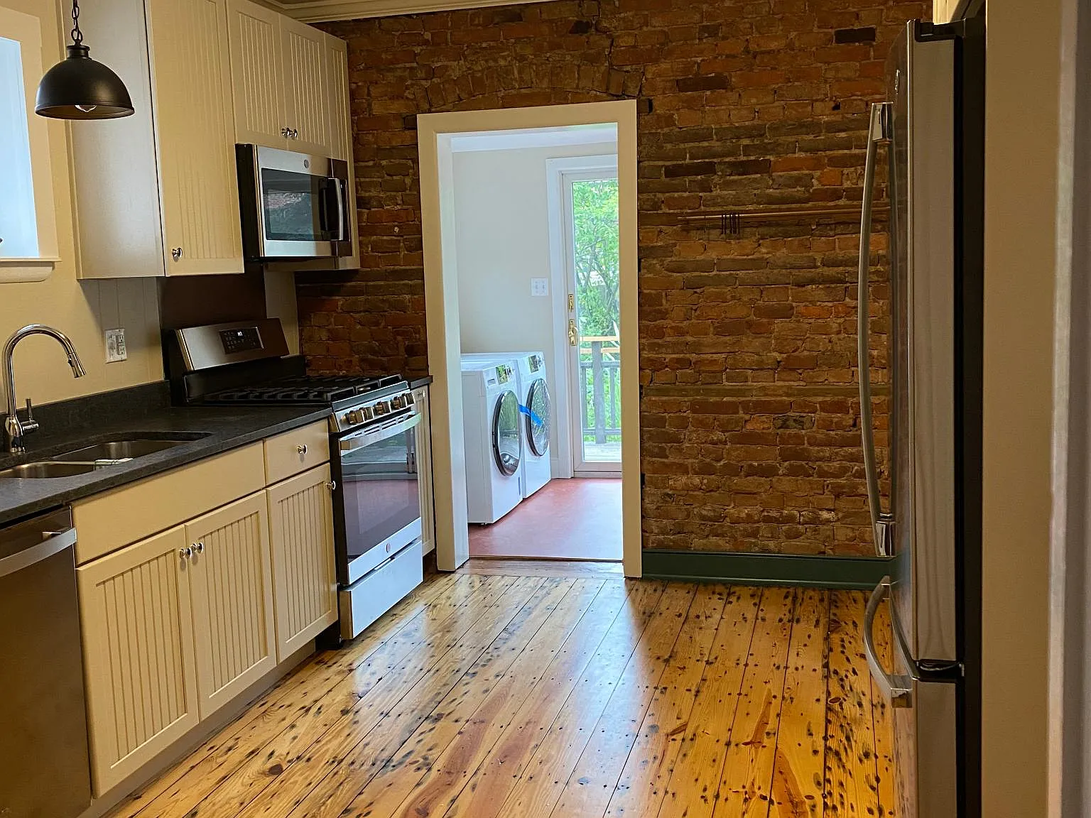 248 N Union St — Photo 2