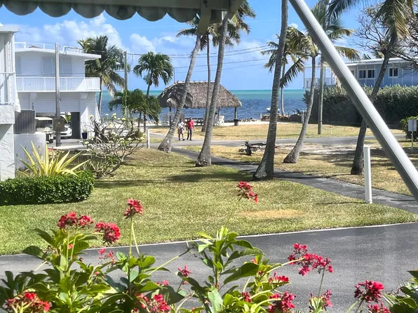 618 N Silver Cir, Key Largo, FL 33037