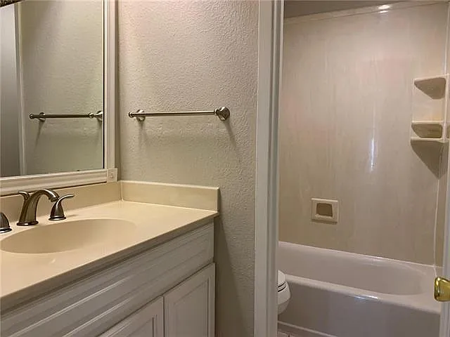100 Firwood Dr — Photo 16