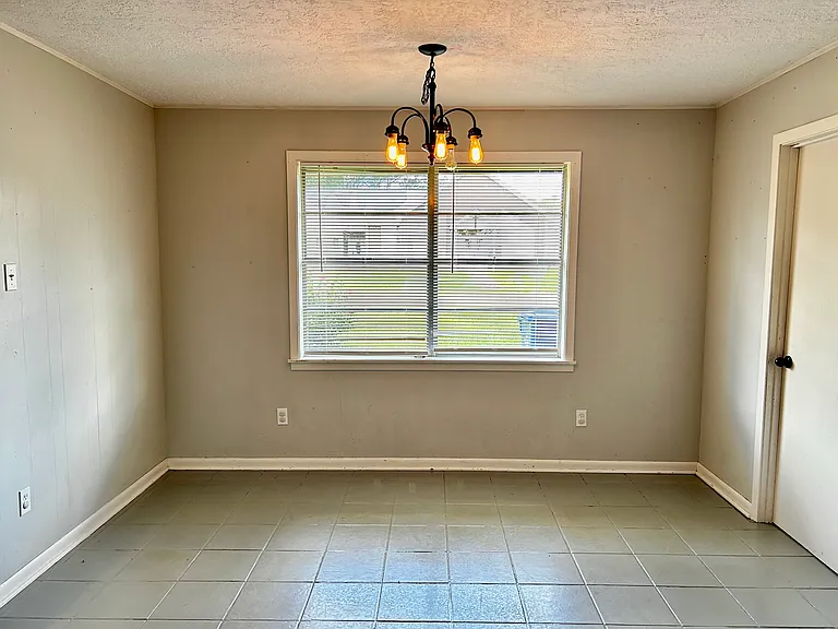 1412 Rose St — Photo 11